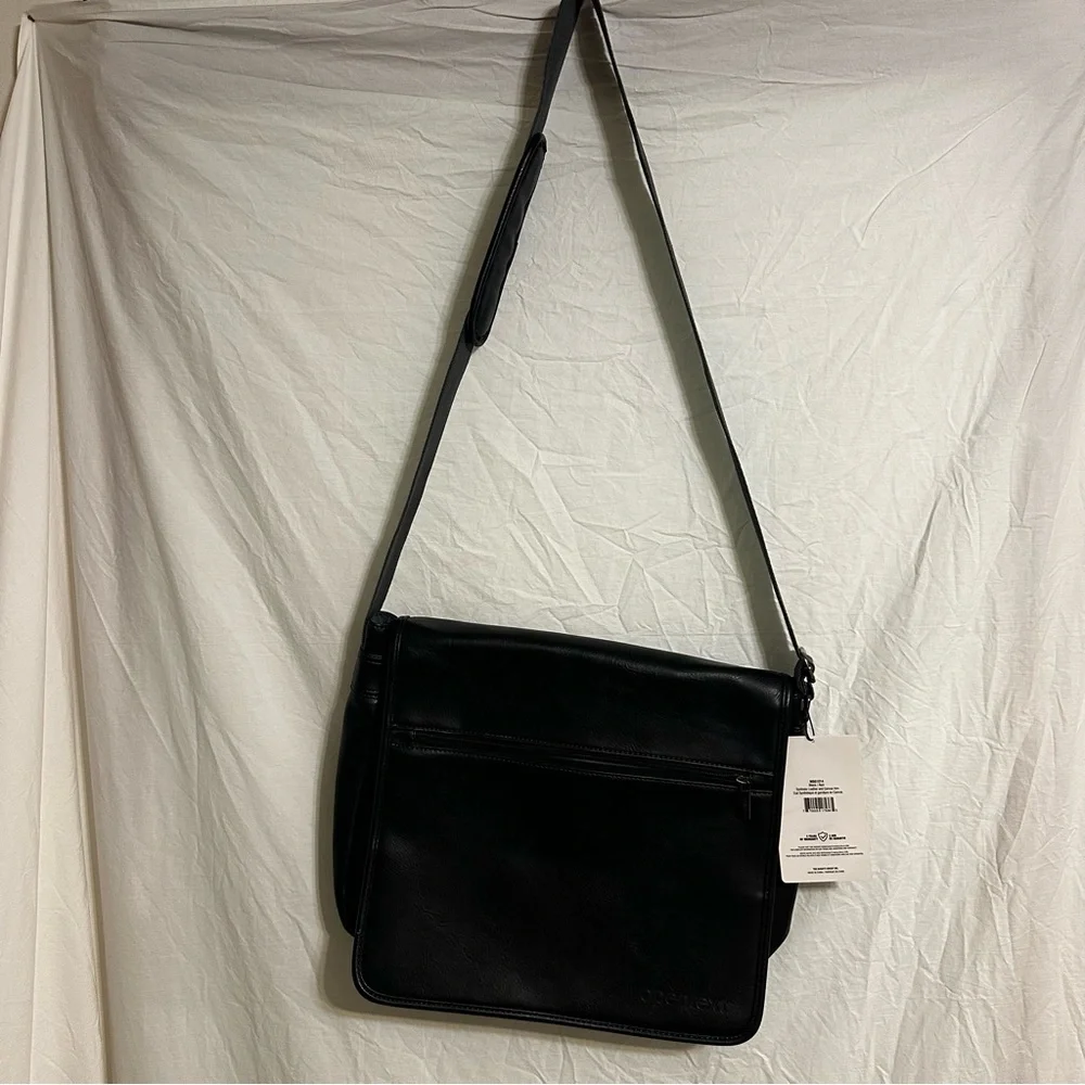 Bugatti Black Leather Messenger Bag
